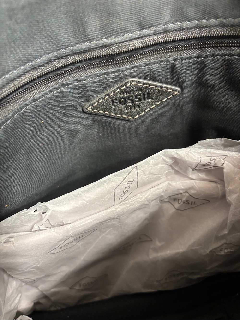 Fossil convertible crossbody, black leather - Picture 10 of 16